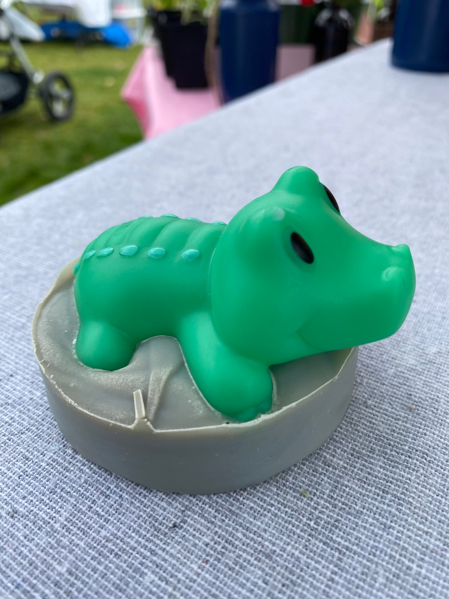 Soap Bars for Kids with the Munchkin Bath Toy Lake Series